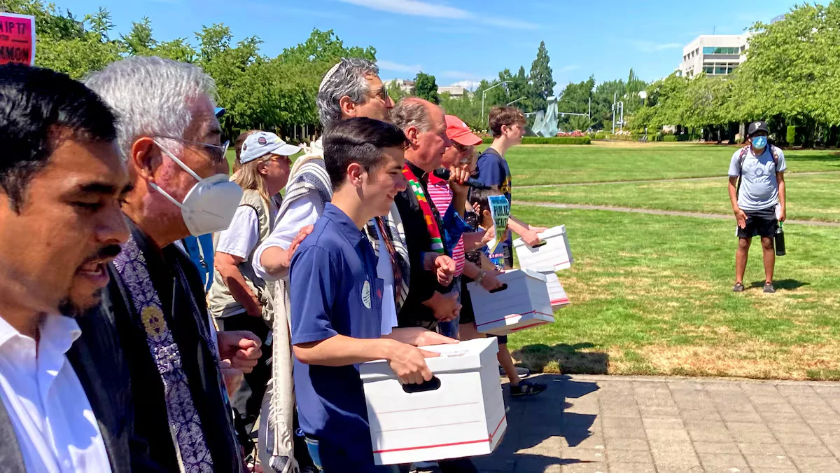 Federal Judge Upholds Oregon's Measure 114 as Constitutional, Defending Gun Control Law
