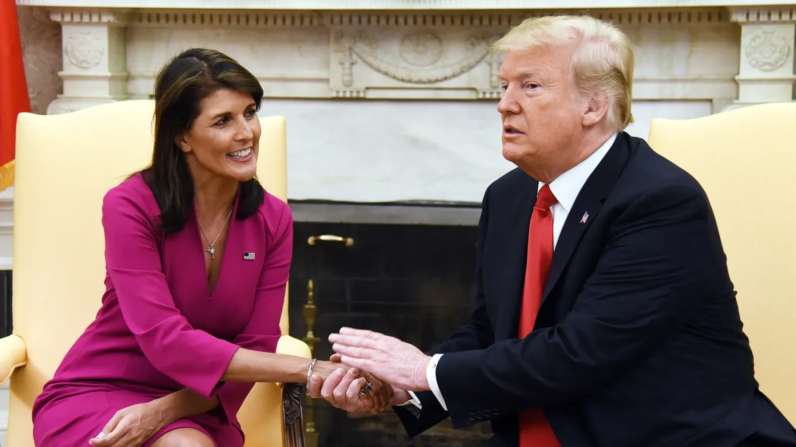 "Trump's Duel with Nikki Haley and DeSantis Takes Center Stage"