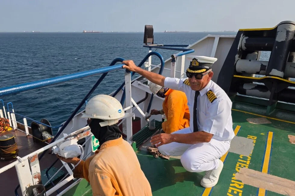 Iraqi captain sails into peril as regional war intensifies