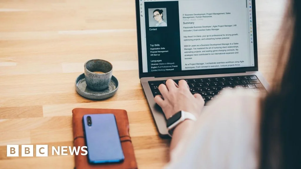 UK eyes salary transparency in job ads to curb pay discrimination