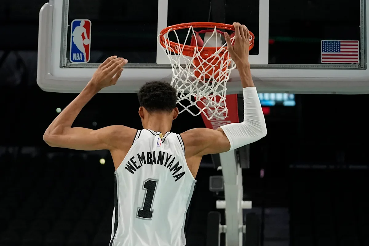 NBA Summer League: Watch Spurs vs. Hornets, Burning Questions, Former Wildcats, and More