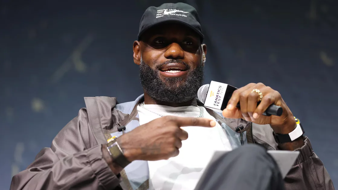 LeBron’s Free-Agency Pivot Could Depend on Irving or Davis