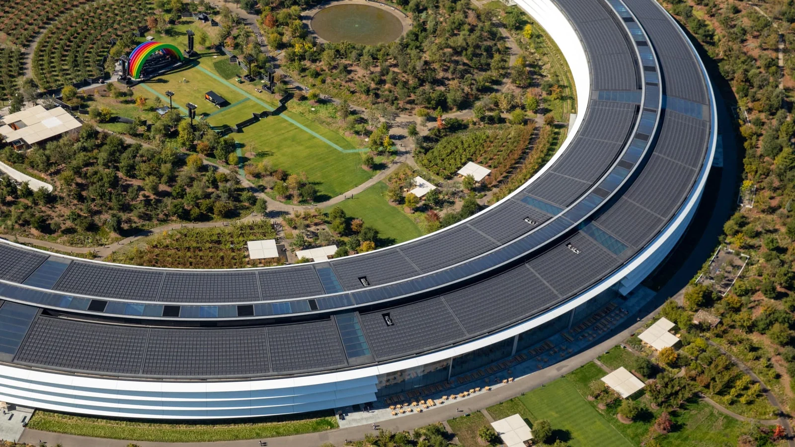 Apple Sues OpenAI in Federal Case Over Alleged Trade Secret Theft