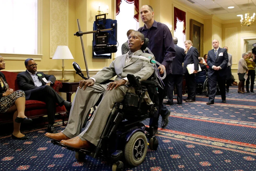Ravens’ Super Bowl Champion O.J. Brigance Dies at 56 After ALS Battle