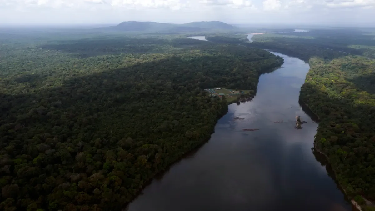 "US-Guyana Flights Amid Rising Tensions Over Venezuela Dispute"