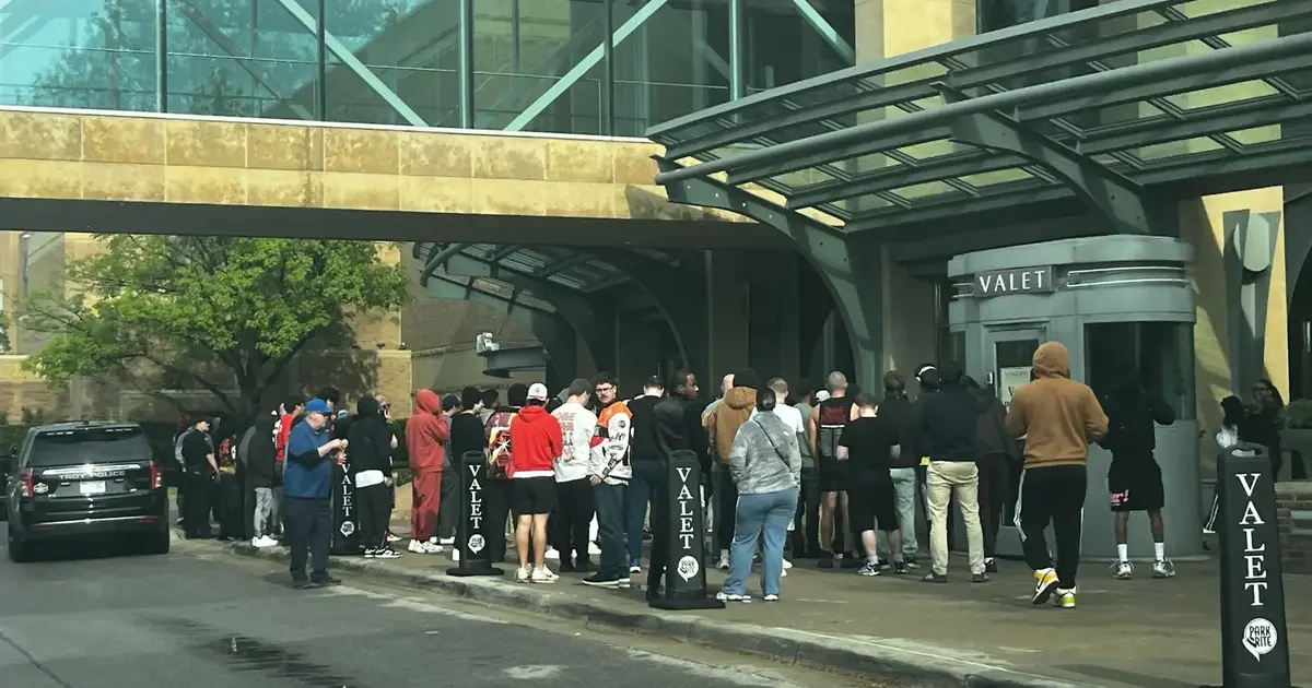 Troy Mall Crowd Prompt Police Response as Swatch Release Is Canceled for Safety
