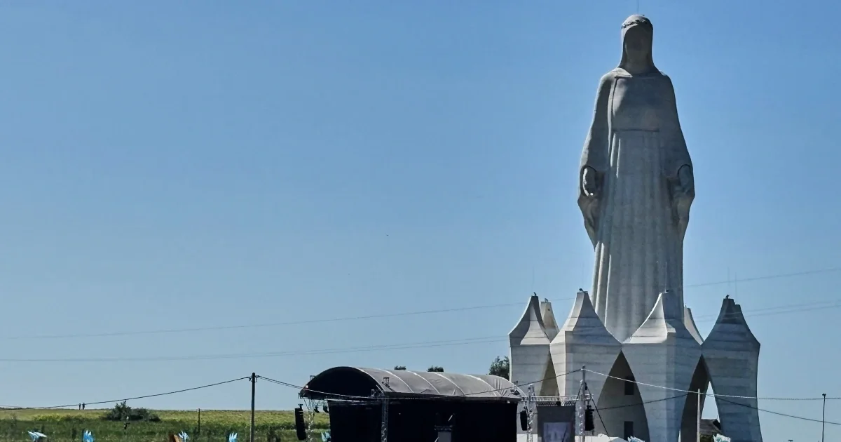 Poland Debuts Europe's Largest Virgin Mary Statue in Quiet Konotopie