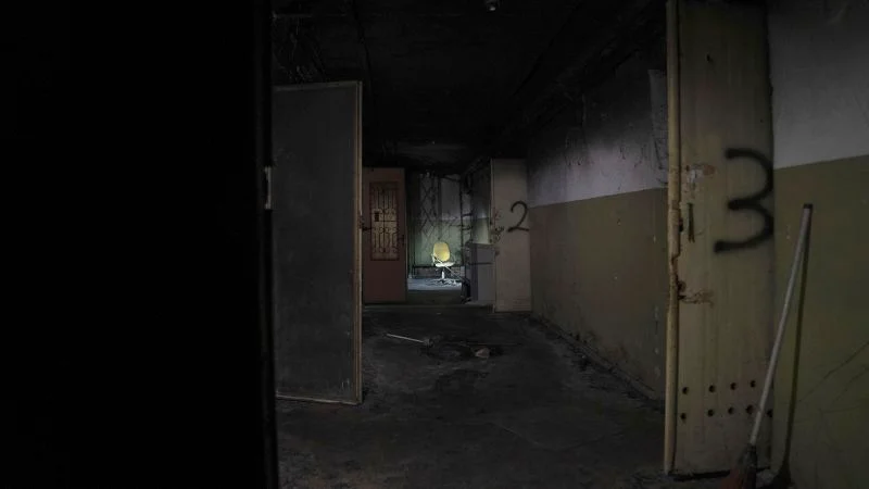 "Rights Report Reveals Widespread Torture in Russia's Kherson Detention Centers"