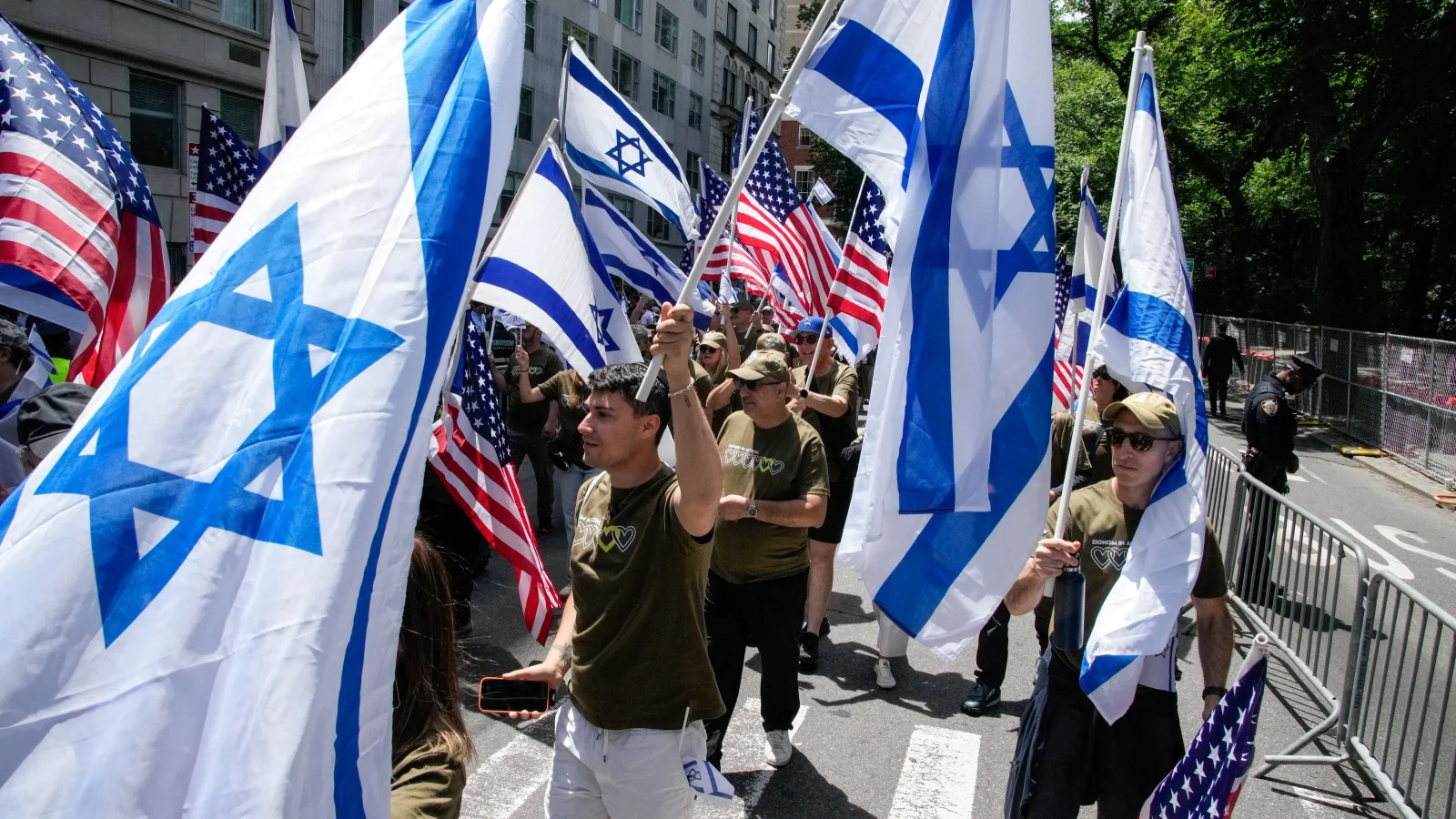 Israel Day Parade lights up Fifth Avenue in NYC amid security and pride