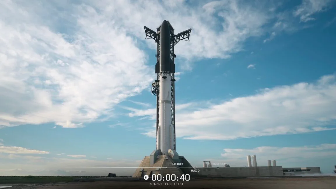 Hydraulic snag halts Starship V3 debut launch at Starbase