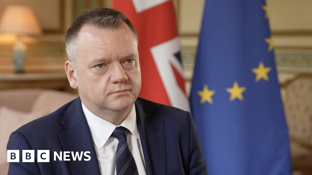 UK edges toward EU ties in volatile times, weighing costs