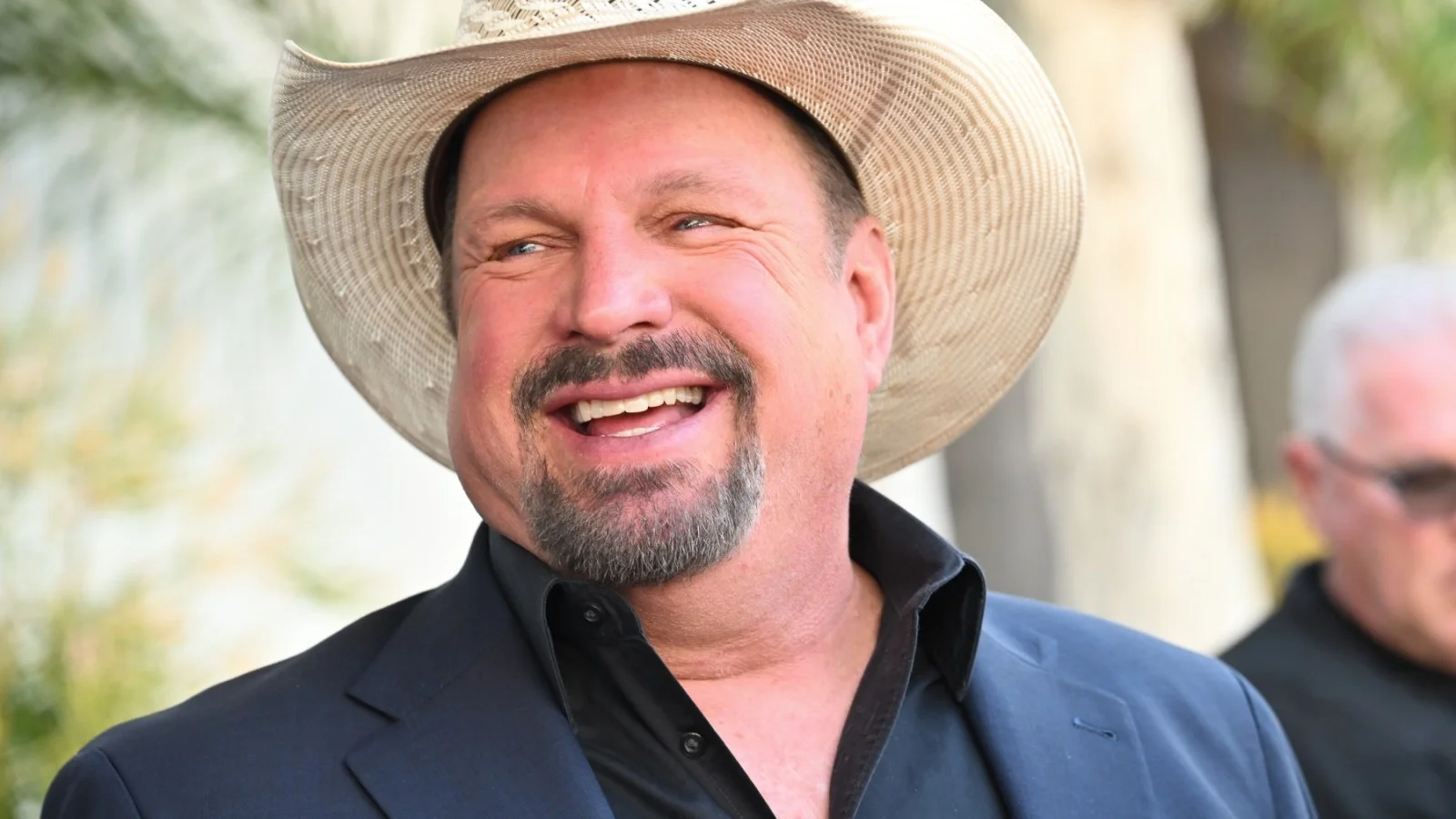 Garth Brooks Announces Arena Tour With Uniform All-In Seat Pricing