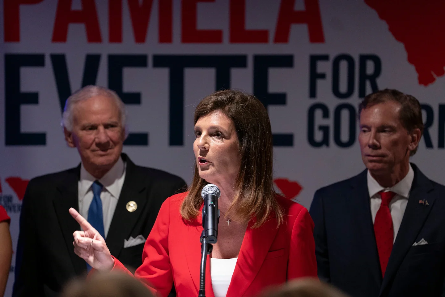 Trump mulls dual endorsements in tight SC governor's race