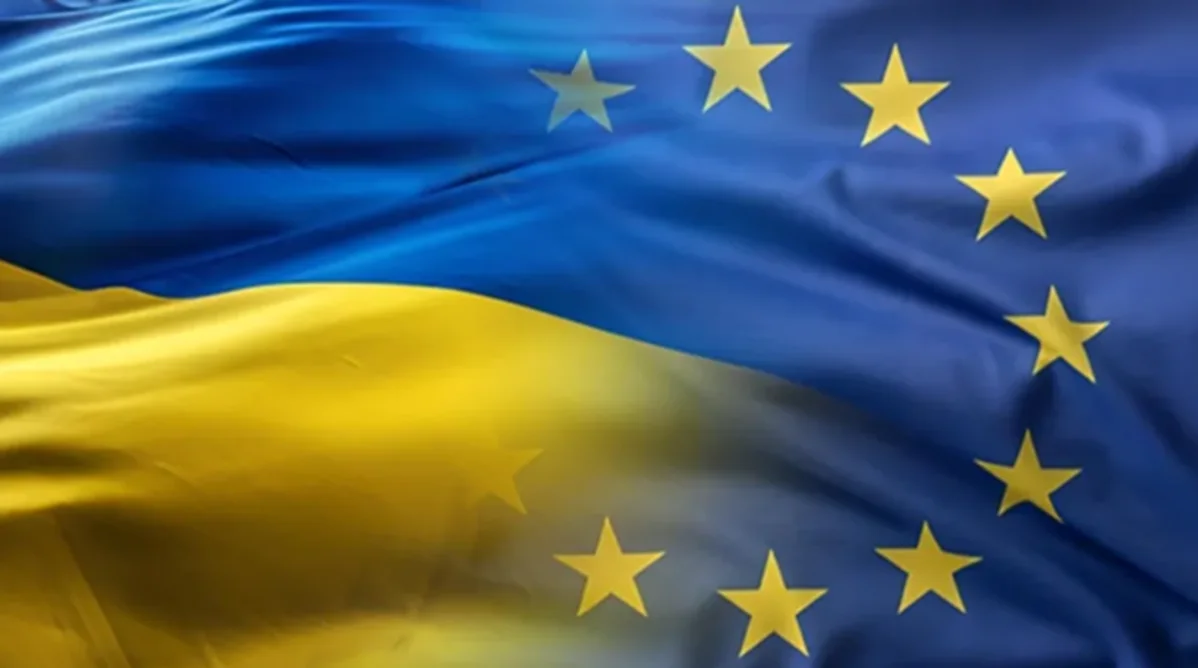 Ukraine War Update 1,580: Kyiv widens long-range strikes as Crimea braces for drones