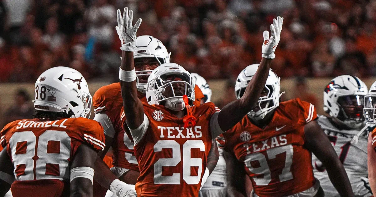 Sarkisian explains Ty’Anthony Smith dismissal as Texas pivots to youth at linebacker