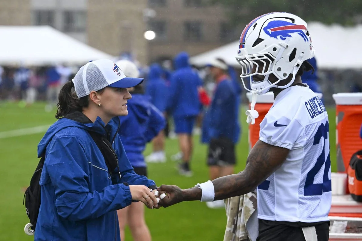 Bills safety Gardner-Johnson exits camp with right calf strain