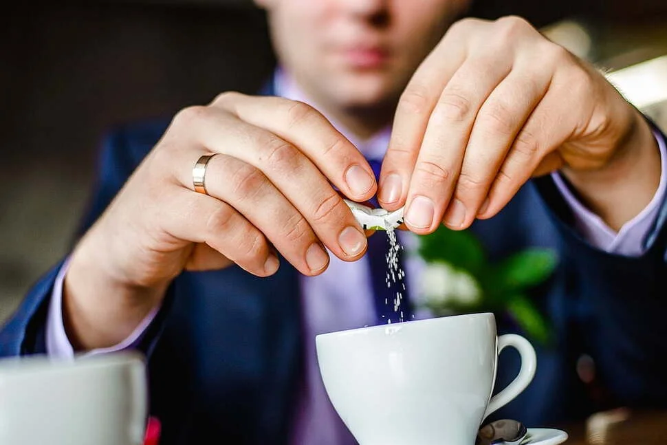 Sweeteners May Have Hidden Metabolic Costs, New Analysis Finds