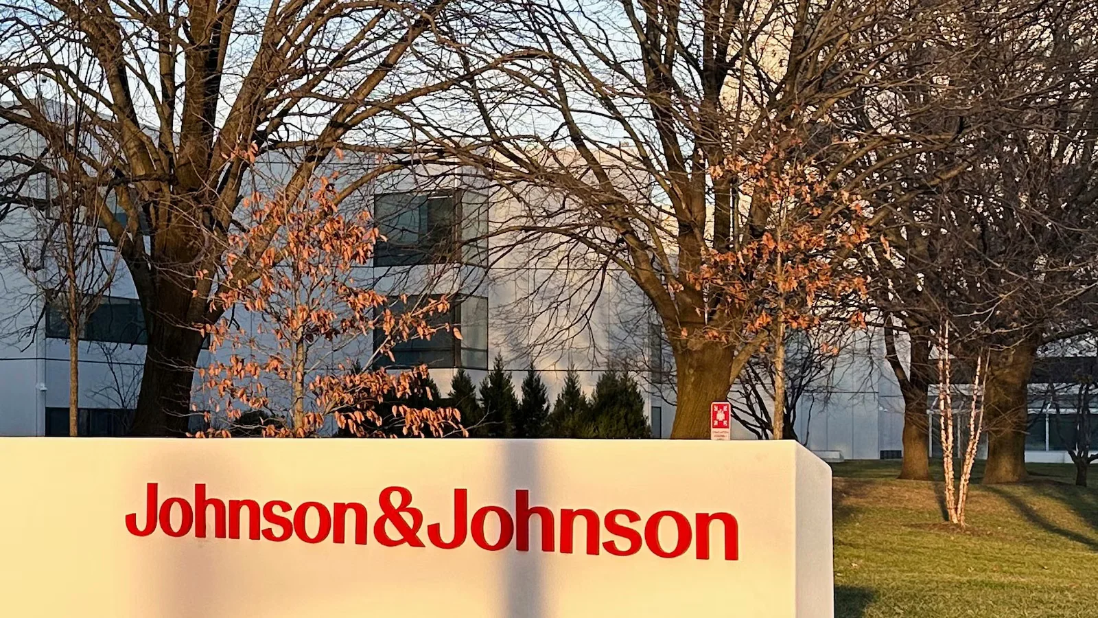 J&J bets on a $5.5B talc deal to wrap decade-long lawsuits
