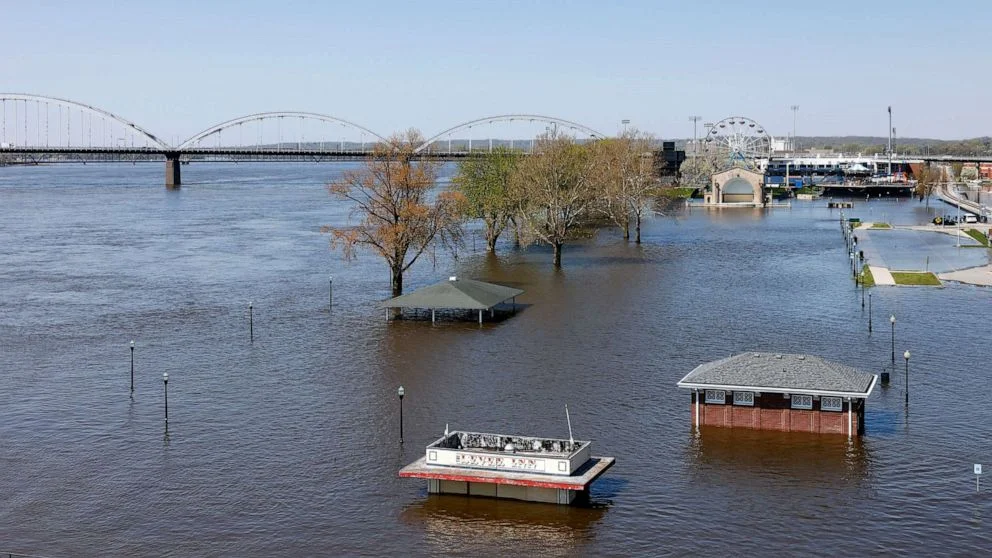 Mississippi River Flood Threat Persists Despite Preparations