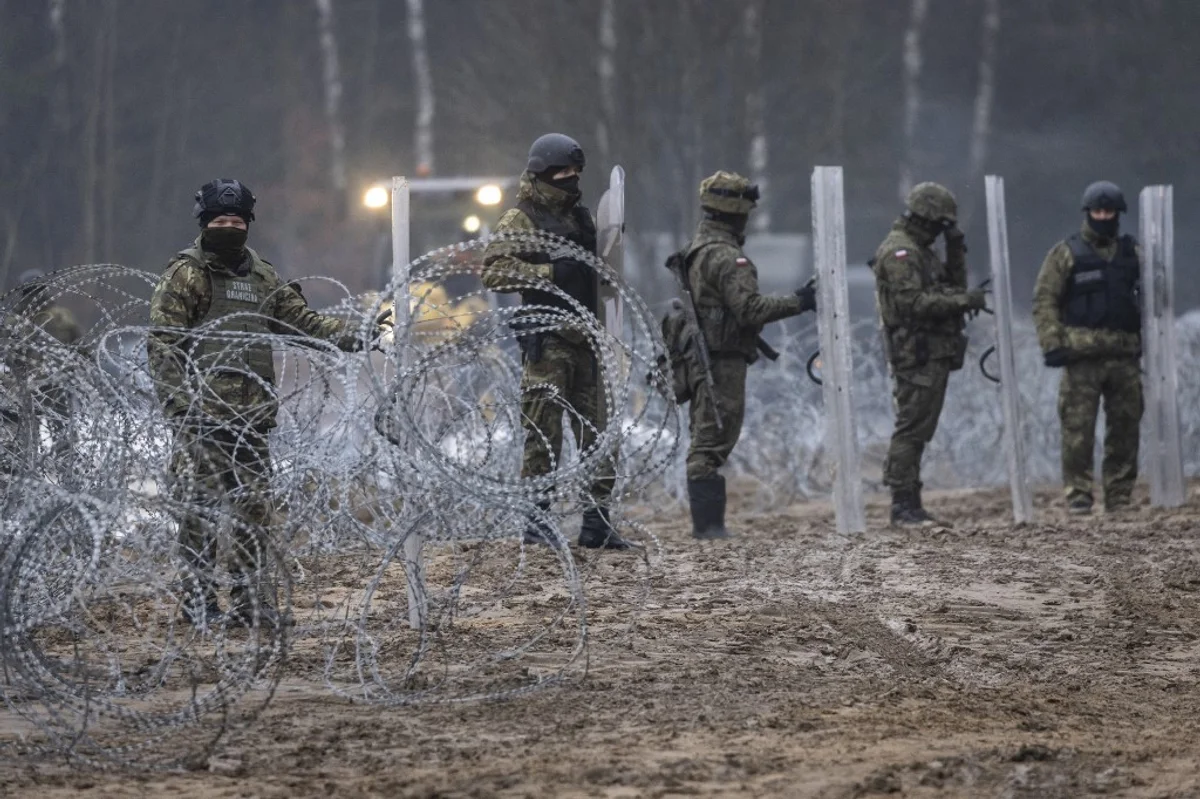 Ukraine Reinforces Entire Belarus Border Amid Northward Threats