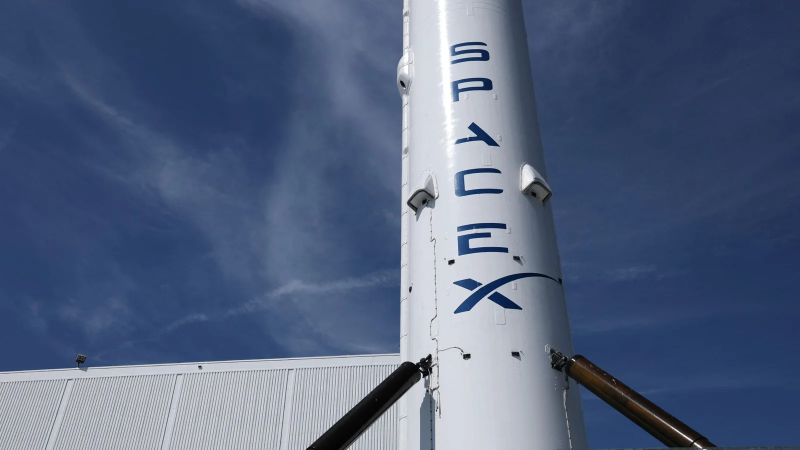 Trillion-Dollar IPOs on Deck: SpaceX, OpenAI & Anthropic