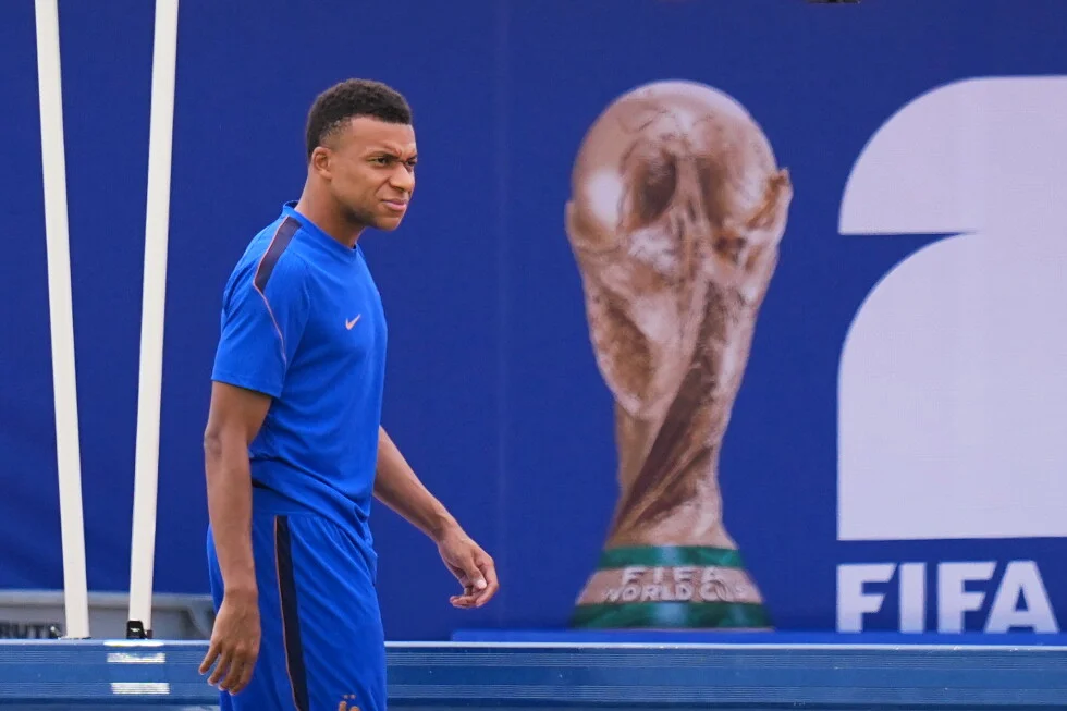 Undefeated France and Spain set for World Cup final showdown