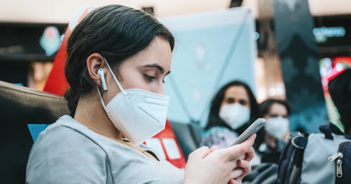 Late-Summer COVID Wave Triggers 2026 Guidelines and Updated Booster