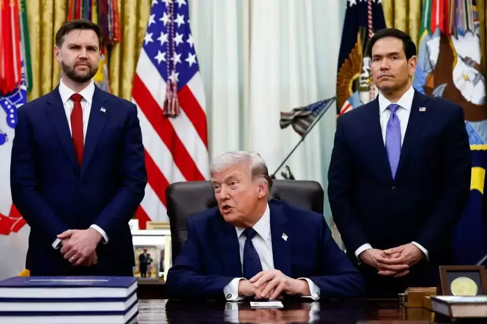 Trump-Team Rift Over Lebanon Talks as Iran's Cash Flows Grow