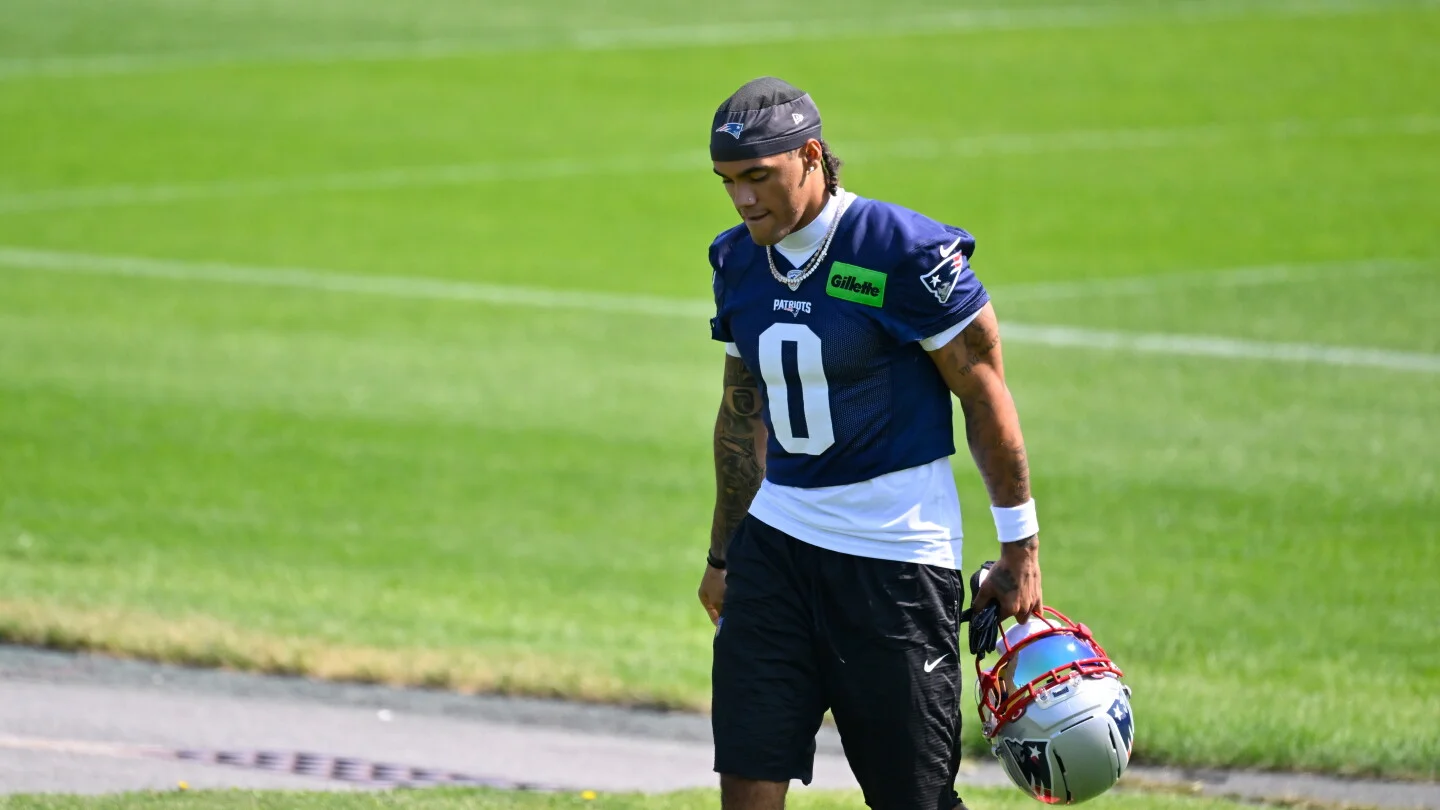 Vrabel: Gonzalez contract is uniquely separate from Witherspoon deal