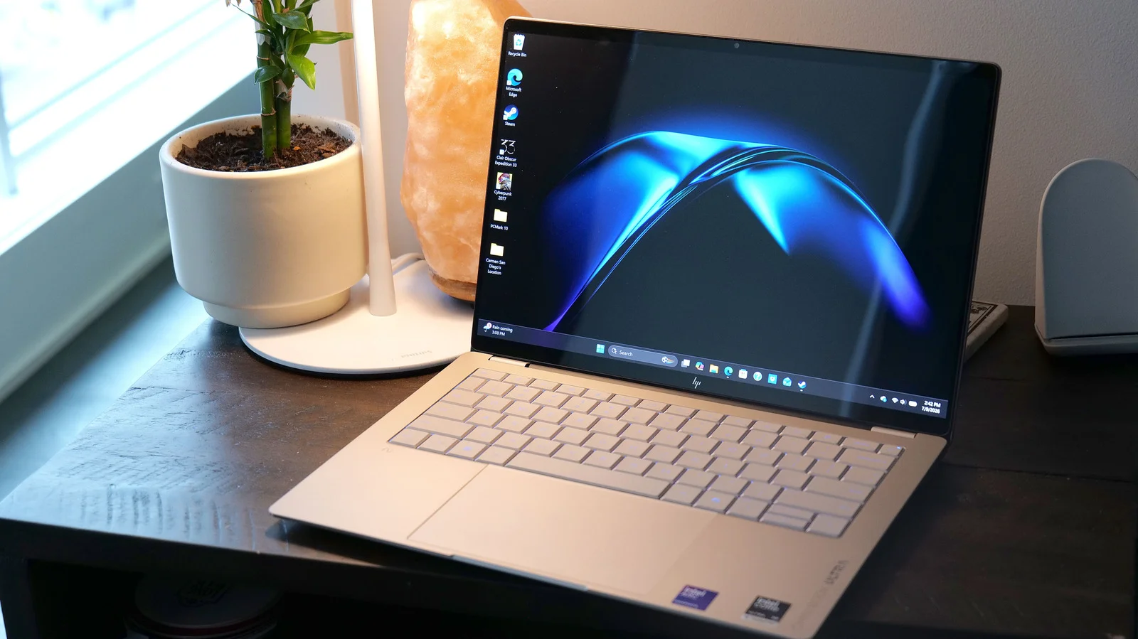 HP OmniBook Ultra 14 raises the bar for premium ultraportables with OLED and max RAM