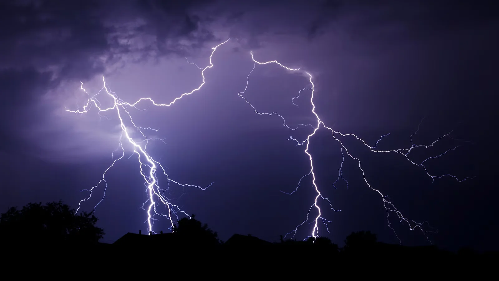 Lightning Strike at New Jersey Archery Range Kills One, Injures Multiple