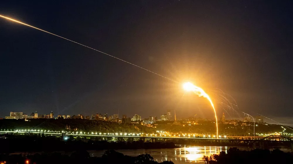 "Russian Drone Attacks Escalate in Ukraine, but Ukrainian Air Defenses Hold Strong"