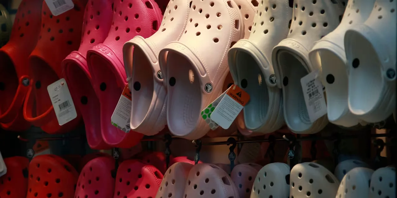 Crocs Stock Falls Despite Strong Q1 Earnings Due to Conservative Q2 Outlook.