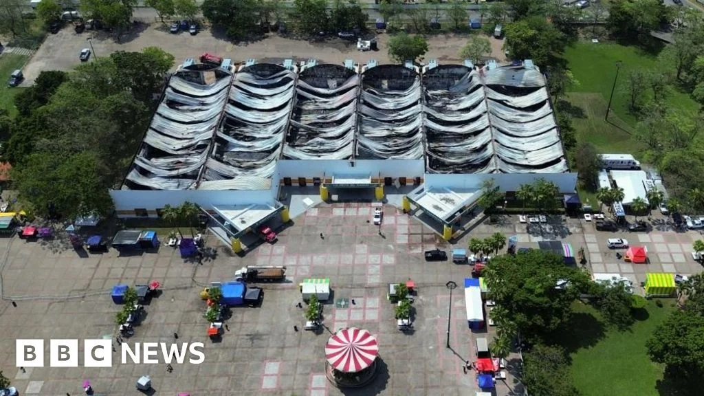 Five killed as massive fire erupts at crowded Villahermosa fairground