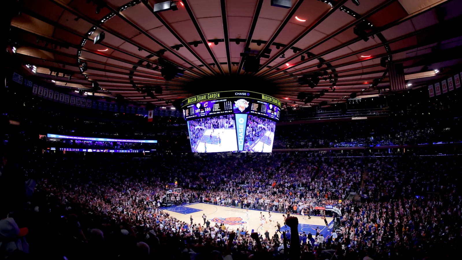 Trump to Attend Knicks-Spurs Game 3 as Tickets Dip