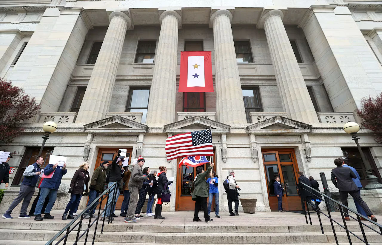 Ohio Republicans push for August election to change state constitution.