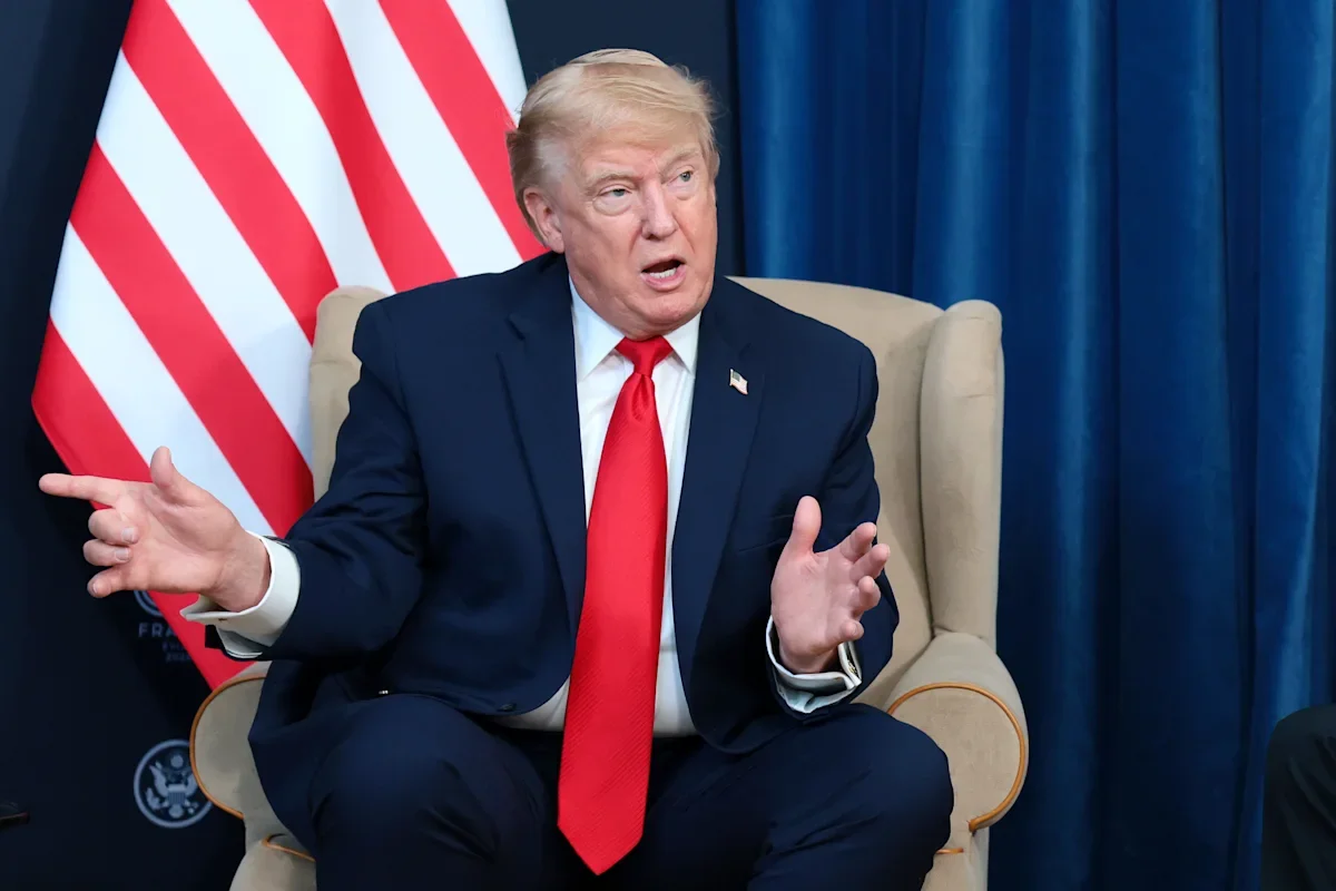 Trump Team Bets on Strait of Hormuz Reopening Within 30 Days, Analysts Warn of Slow Recovery