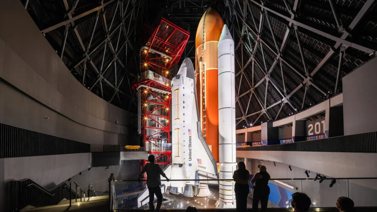 Endeavour’s 20-Story Return: Launch-Ready Shuttle on Display in LA