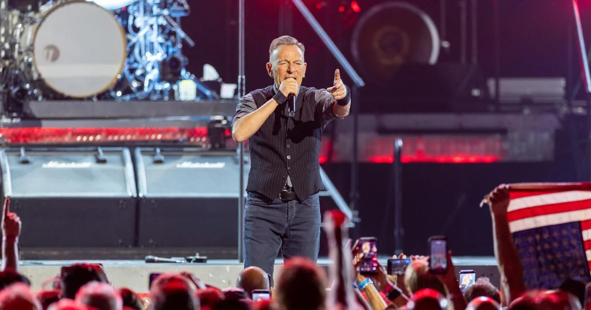 Bruce Springsteen Turns Forum Comeback Into a Rallying Cry for Hope and Justice