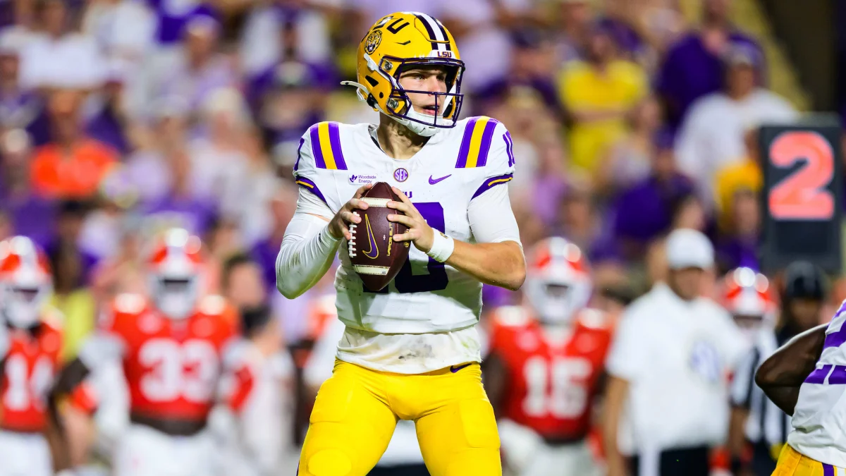 LSU's Sam Leavitt Questionable for Top-10 Clash at Ole Miss