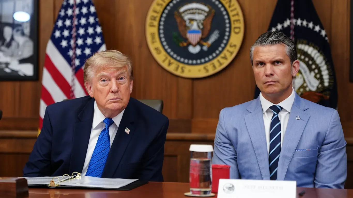 Trump Defends Hegseth, Calls Rumors of Friction Treasonous