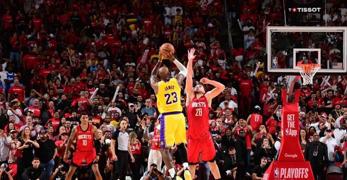 Lakers Roll Past Rockets as LeBron, Hachimura, Smart Deliver Big Grades