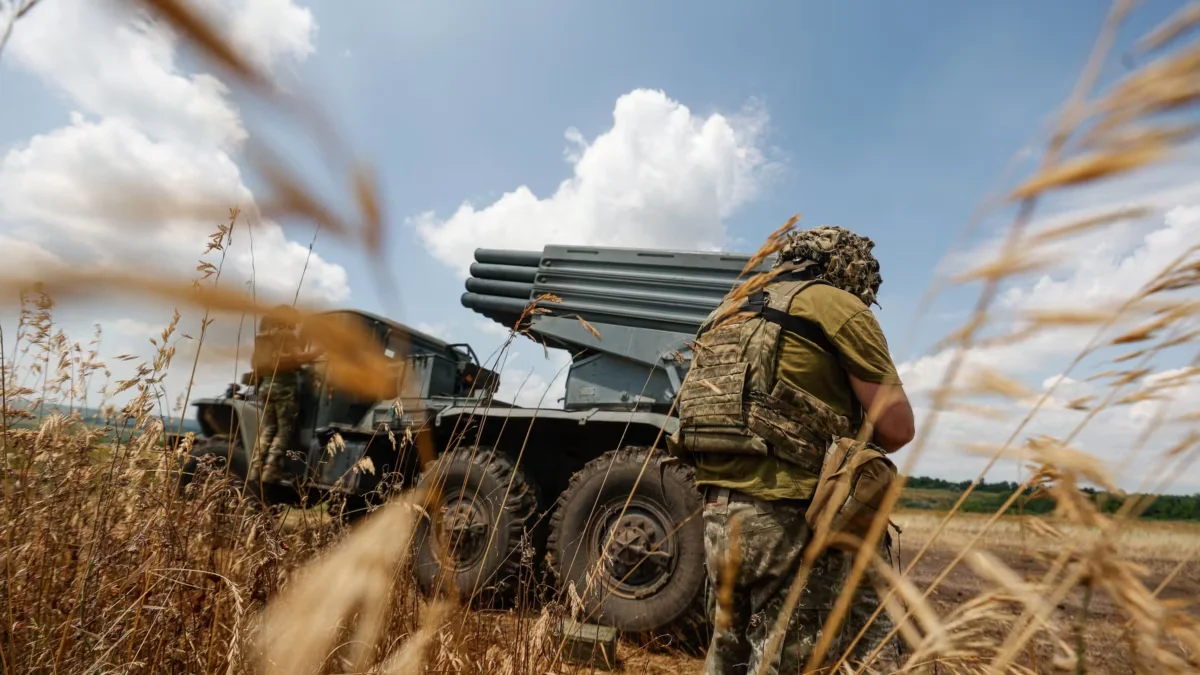 Russian Shelling Claims Lives as Ukrainian Counteroffensive Advances in Bakhmut