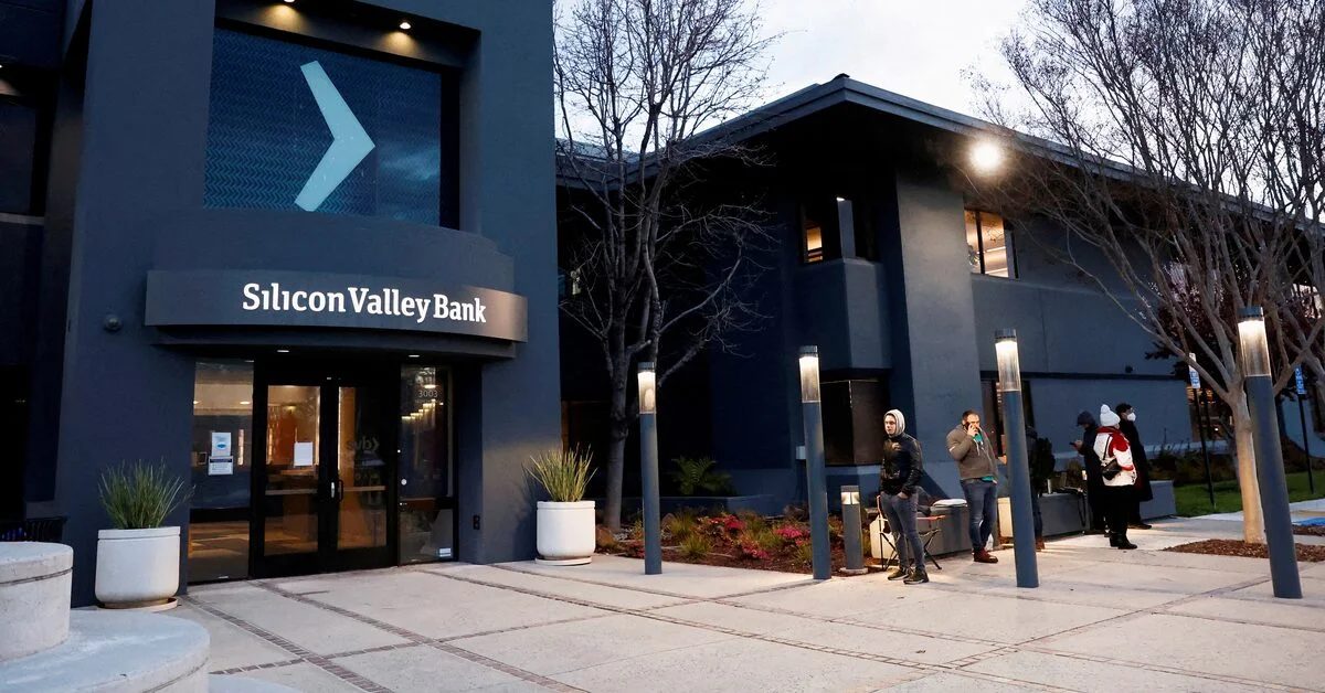 FDIC reevaluates U.S. bank deposit insurance policies.