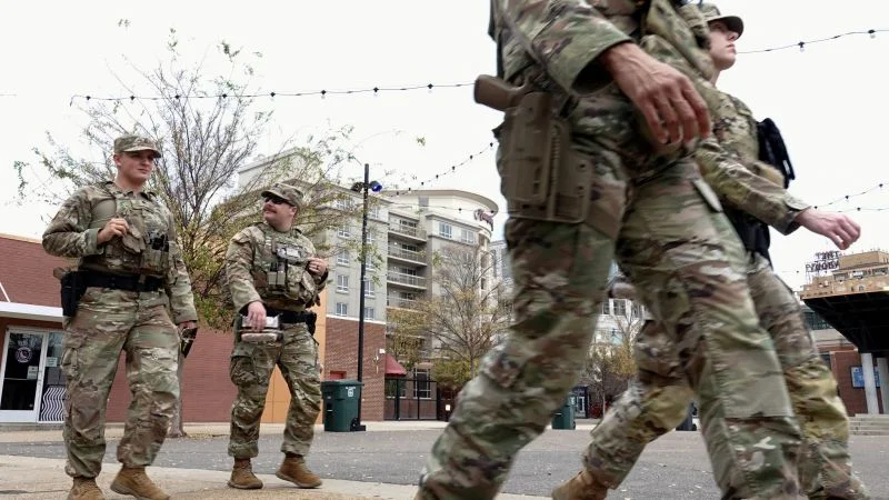 Guardsmen fatally shoot armed man during Memphis downtown chase