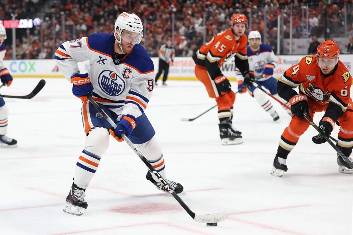 McDavid Era Narrowed as Oilers Fall in First Round, Sparking an Urgent Offseason Rebuild
