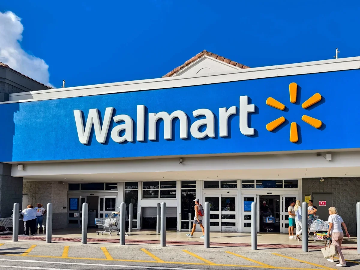 Walmart taps tariff refunds to lower prices amid fuel headwinds