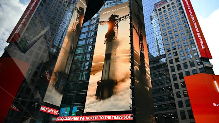 SpaceX Prepares $20B Bond Sale After Record IPO