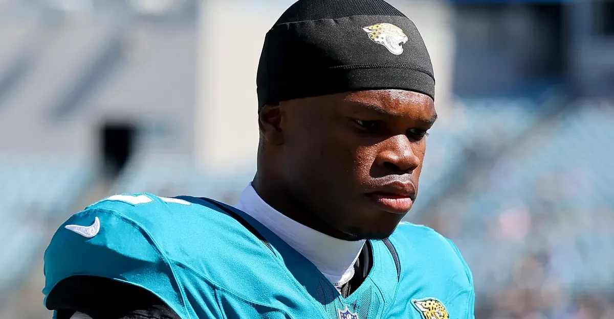 Hunter’s Two-Way Dream Dims as Jaguars Move Him to Cornerback