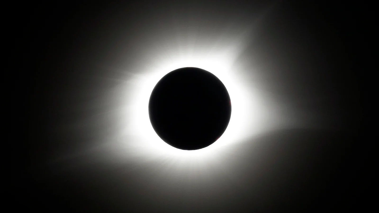 "Countdown Begins: North America Prepares for Rare 2024 Solar Eclipse"